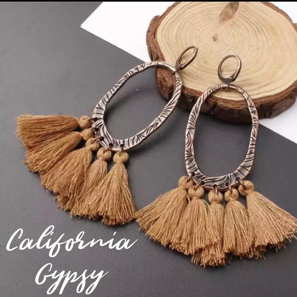 Bohemian tassel earrings - Picture 2 of 2